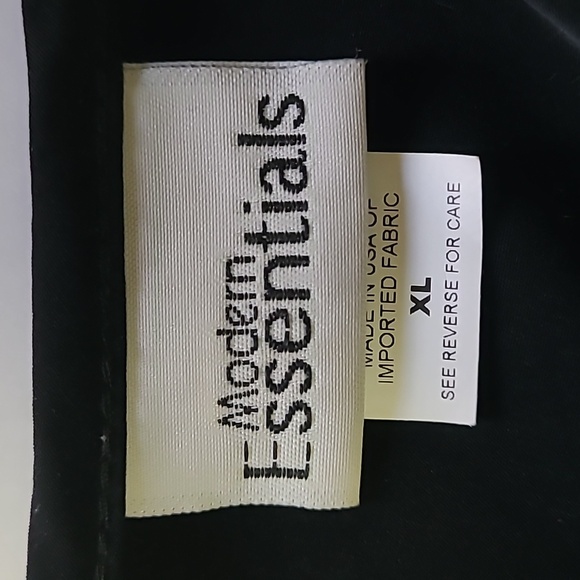 Modern essentials top - Picture 3 of 5